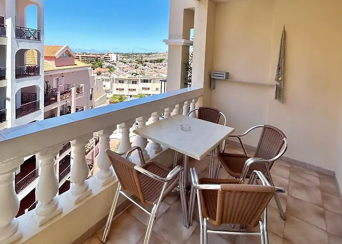 Lovely 1 Bed In Castle Harbour C108 * 로스크리스티아노스